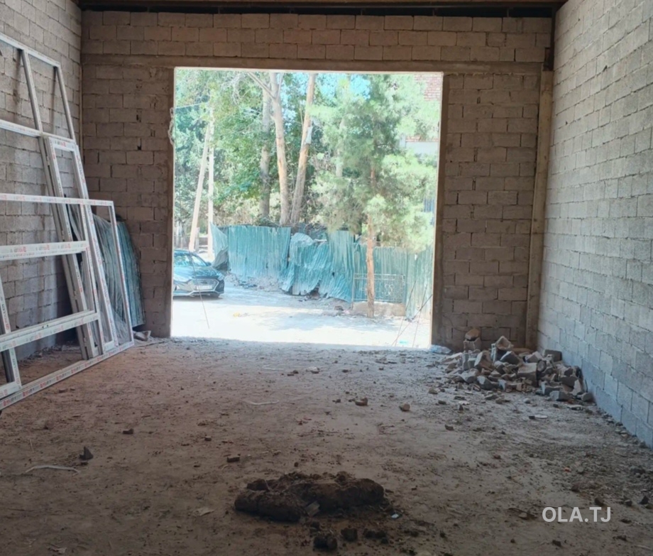 Помещение под магазин / салон, 72м², бохтар