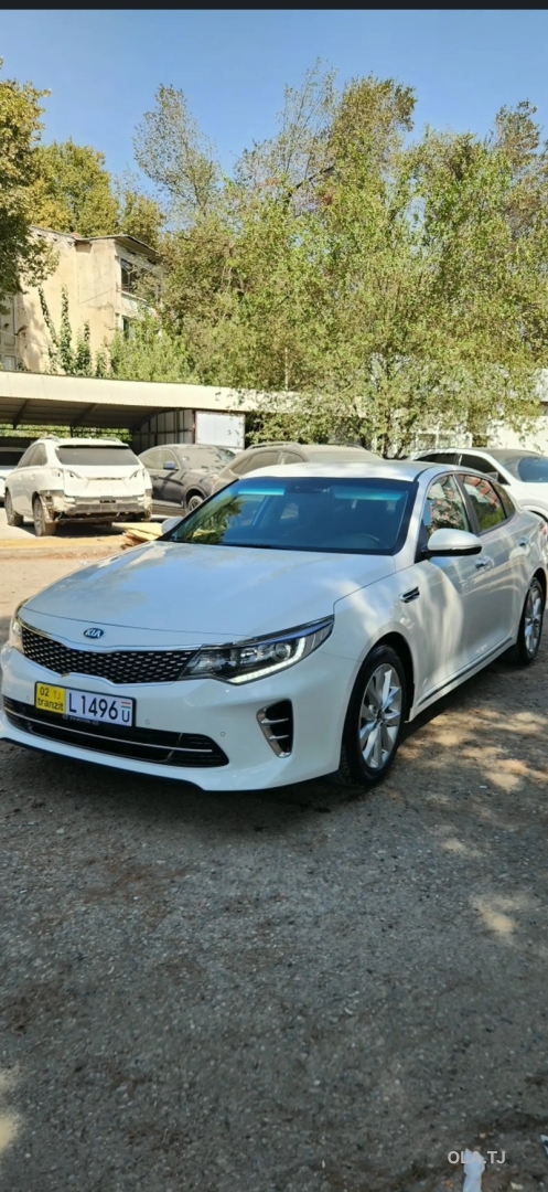 Kia K5,  2017