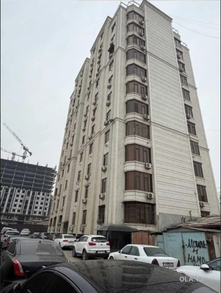 3 комнатная квартира, 1 этаж, 76 м²