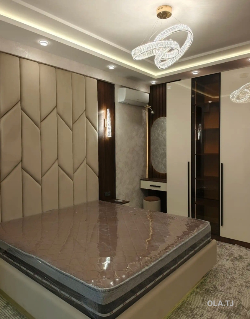 4 комнатная квартира, 8, 97 м²