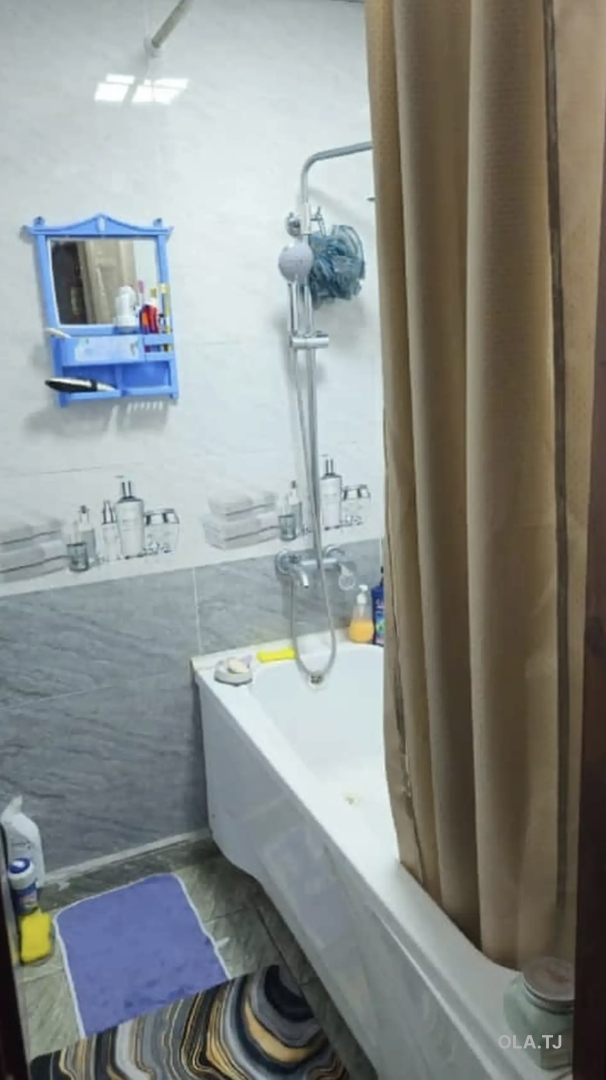 3 комнатная квартира, 2 этаж, 80 м²