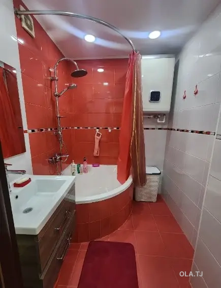 4 комнатная квартира, 2 этаж, 81 м²