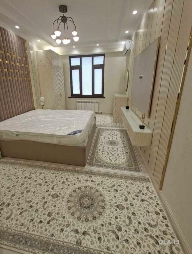 6 комнатная квартира, 8 этаж, 190 м²