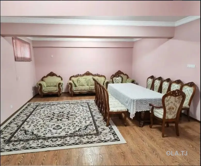 6 комнатная квартира, 1 этаж, 240 м²