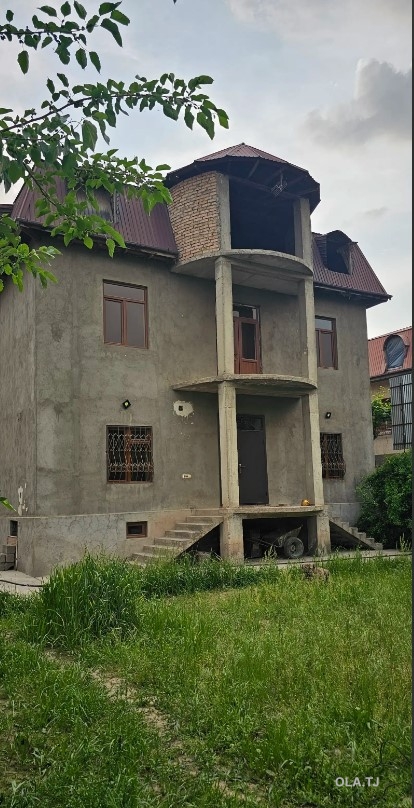 Дом (хавли), 8 комнат, 3 эт
