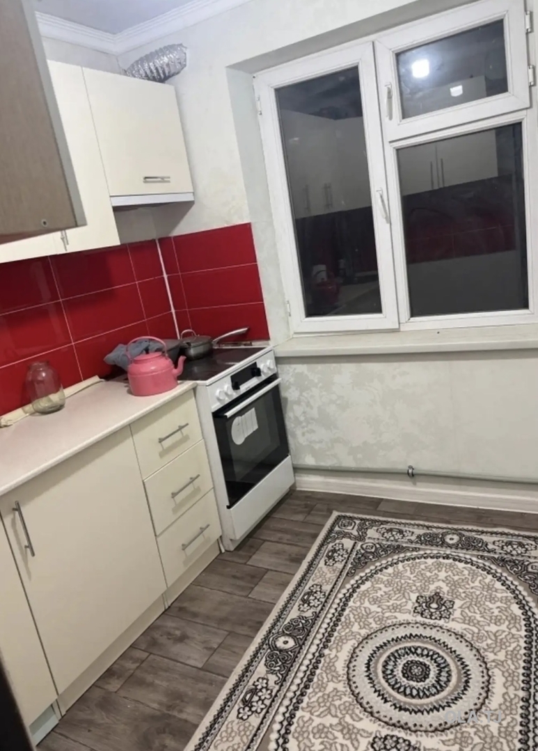 3 комнатная квартира, 2 этаж, 65 м²