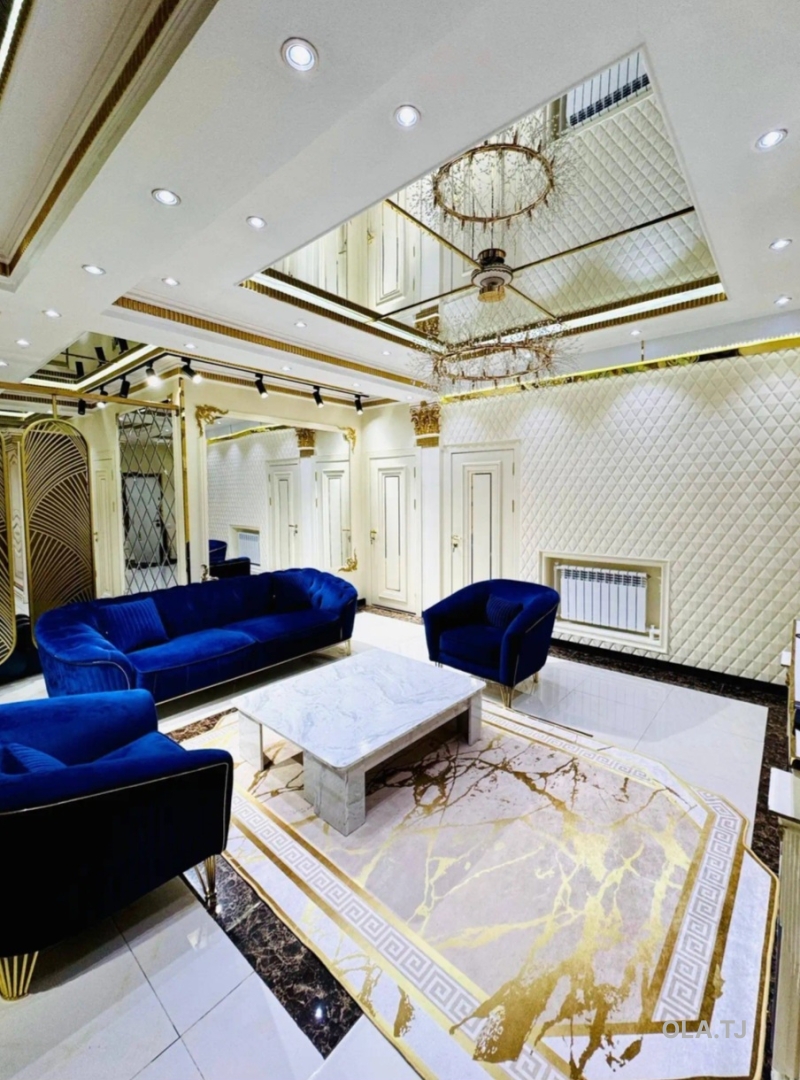 4 комнатная квартира, 17, 153 м²