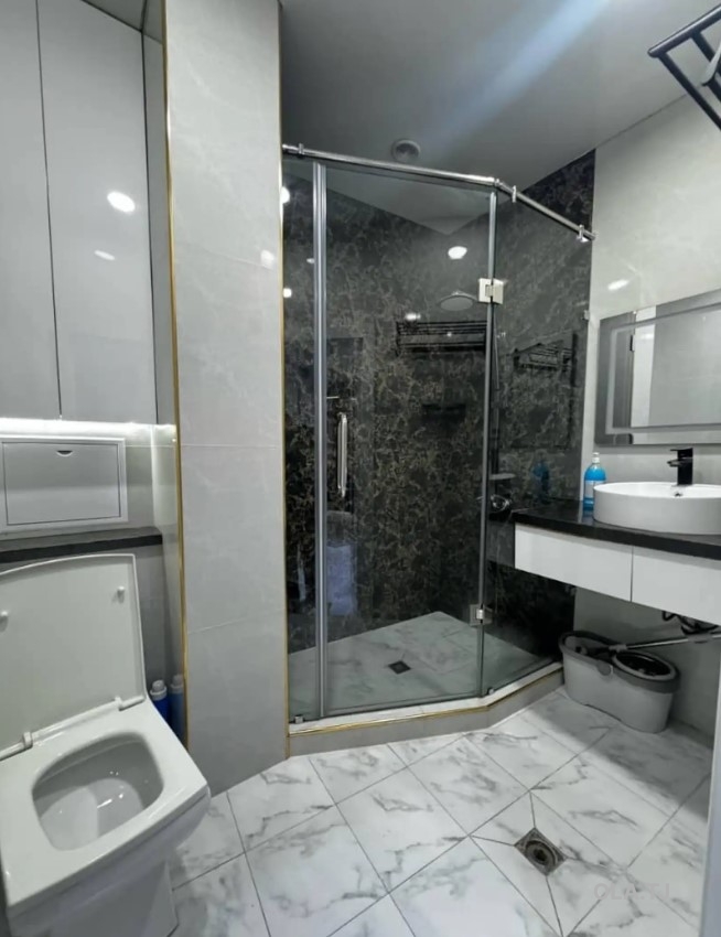 6 комнатная квартира, 10 этаж, 250 м²