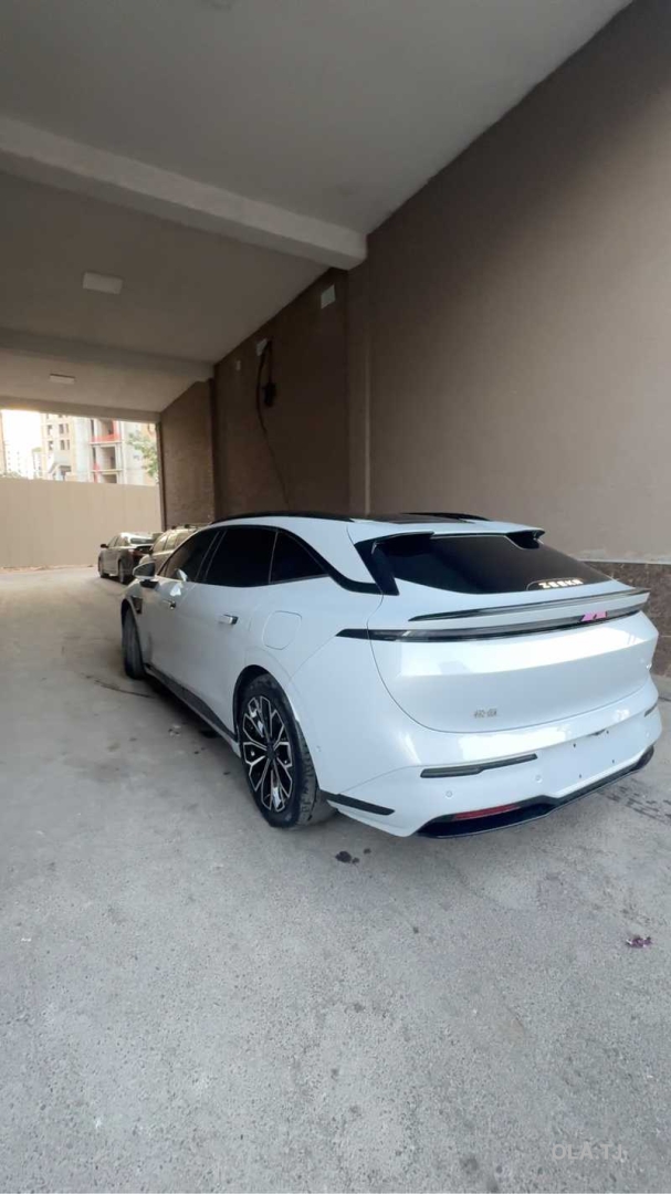 Zeekr 007,  2025