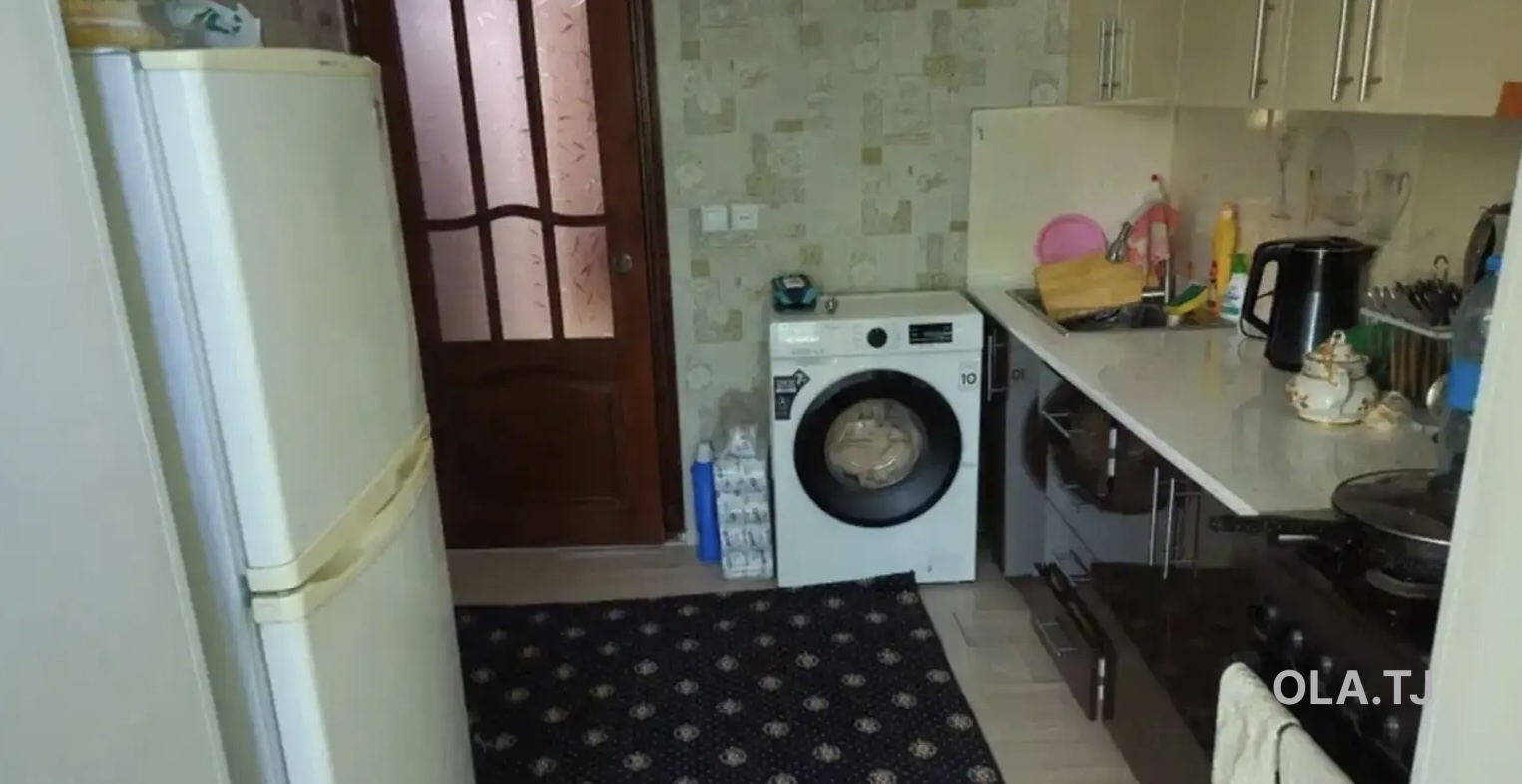 3 комнатная квартира, 2 этаж, 80 м²