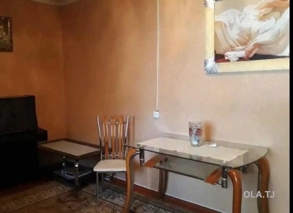 3 комнатная квартира, 2 этаж, 65 м²