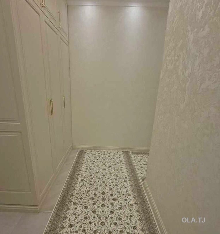 6 комнатная квартира, 8 этаж, 190 м²