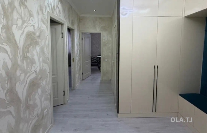 3 комнатная квартира, 3 этаж, 108 м²