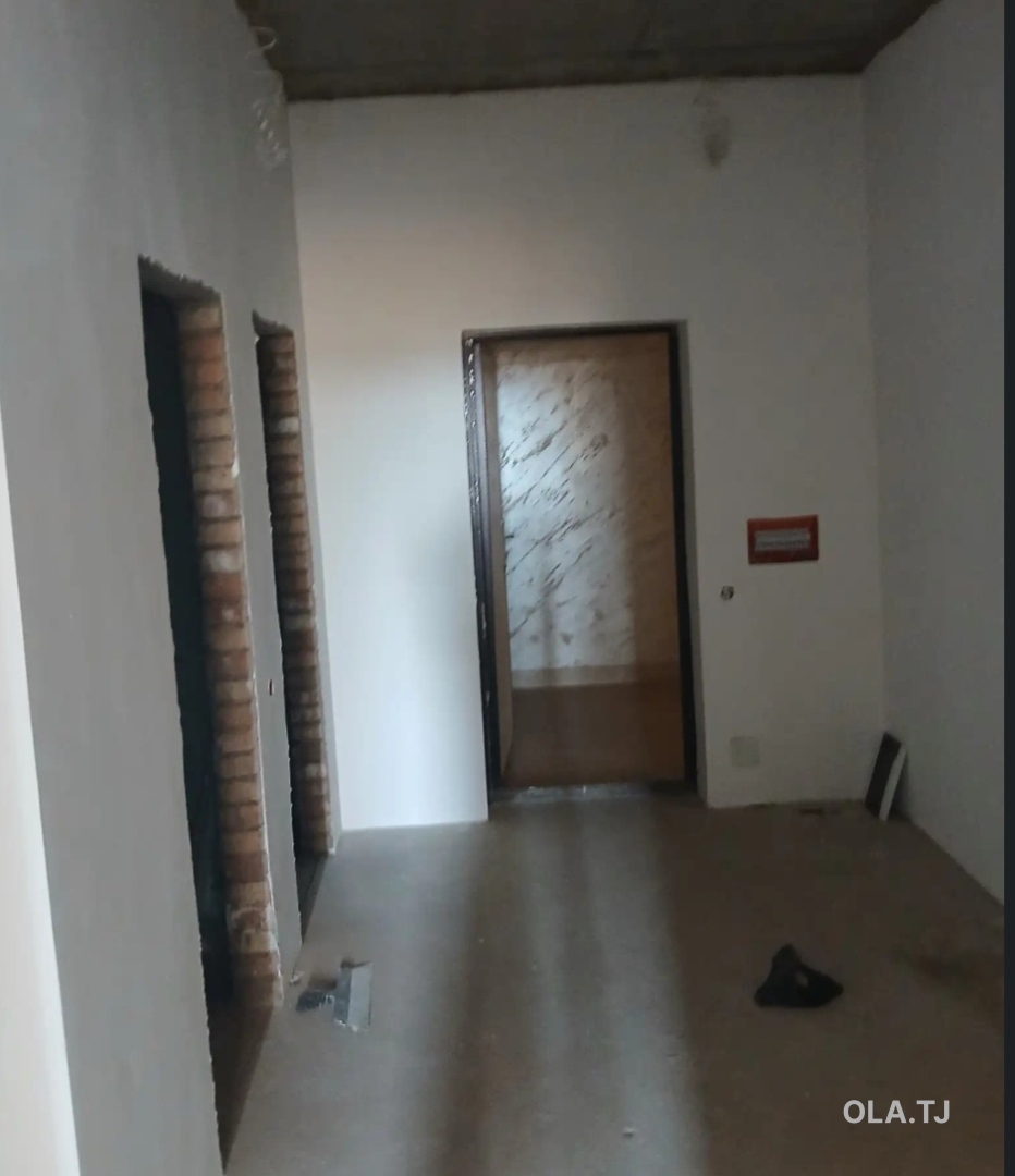 3 комнатная квартира, 1 этаж,