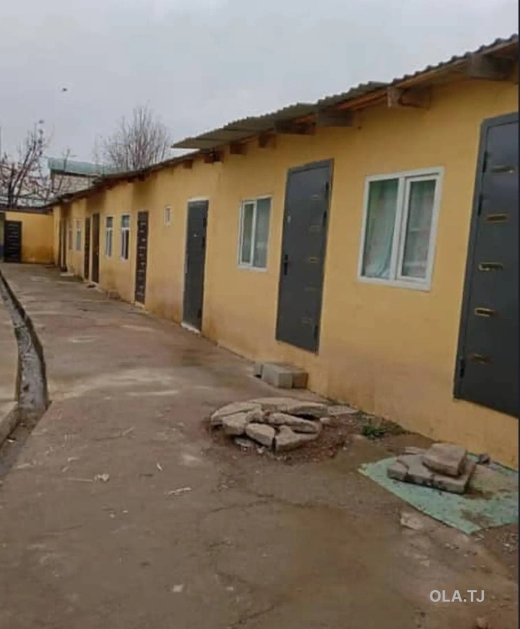 Комната в 6 комнатной квартире, 1/,