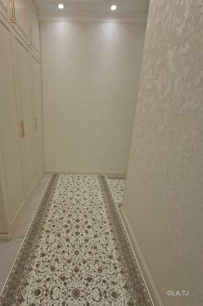 6 комнатная квартира, 8 этаж, 190 м²