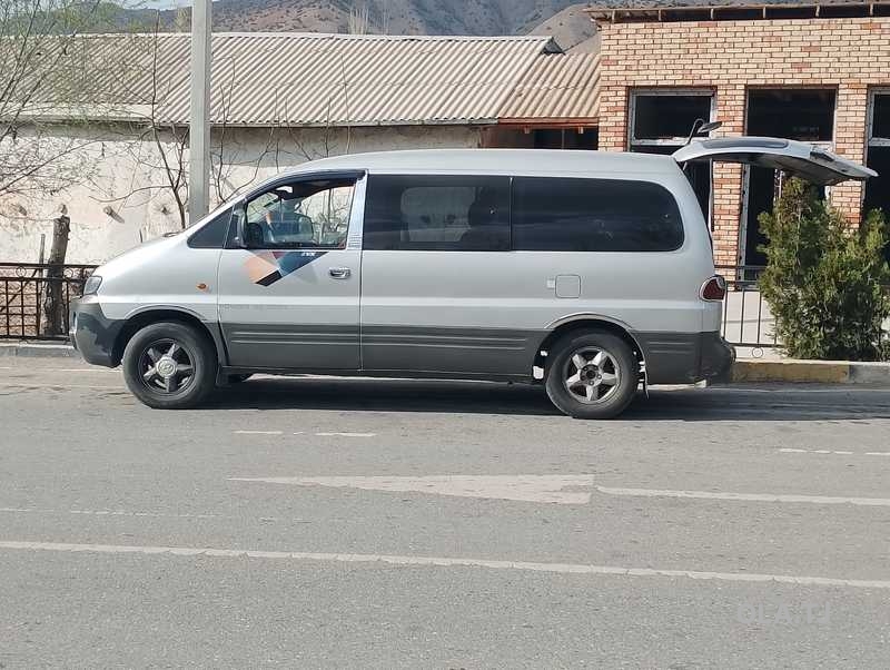Hyundai Starex 2002