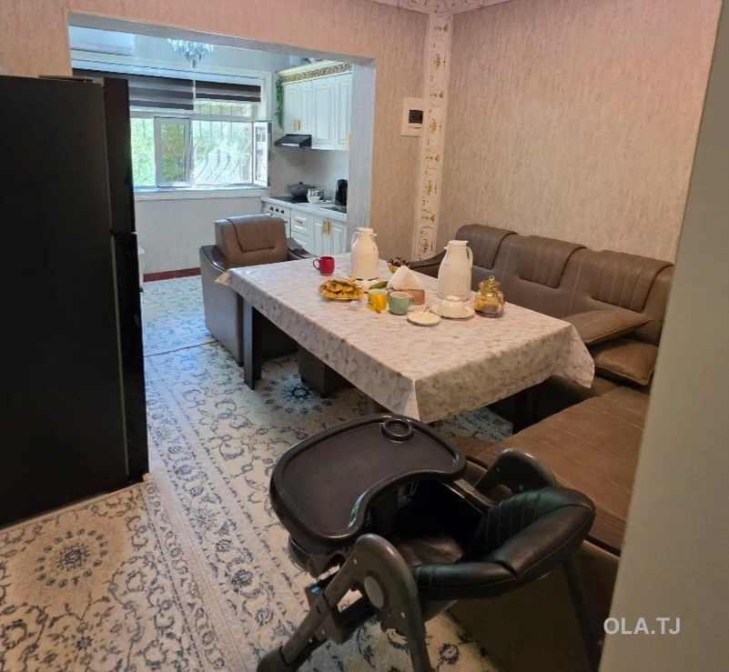4 комнатная квартира, 2, 156 м²