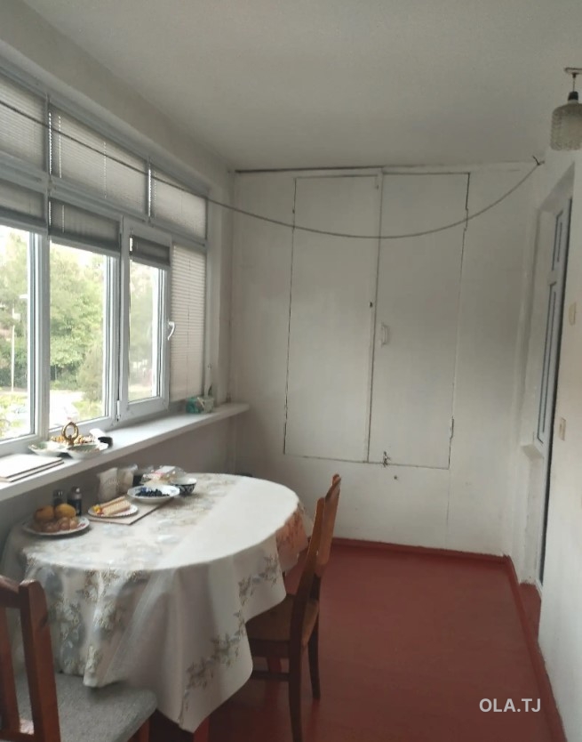 3 комнатная квартира, 2 этаж, 60 м²