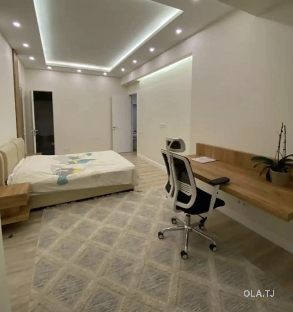 3 комнатная квартира, 14 этаж, 100 м²