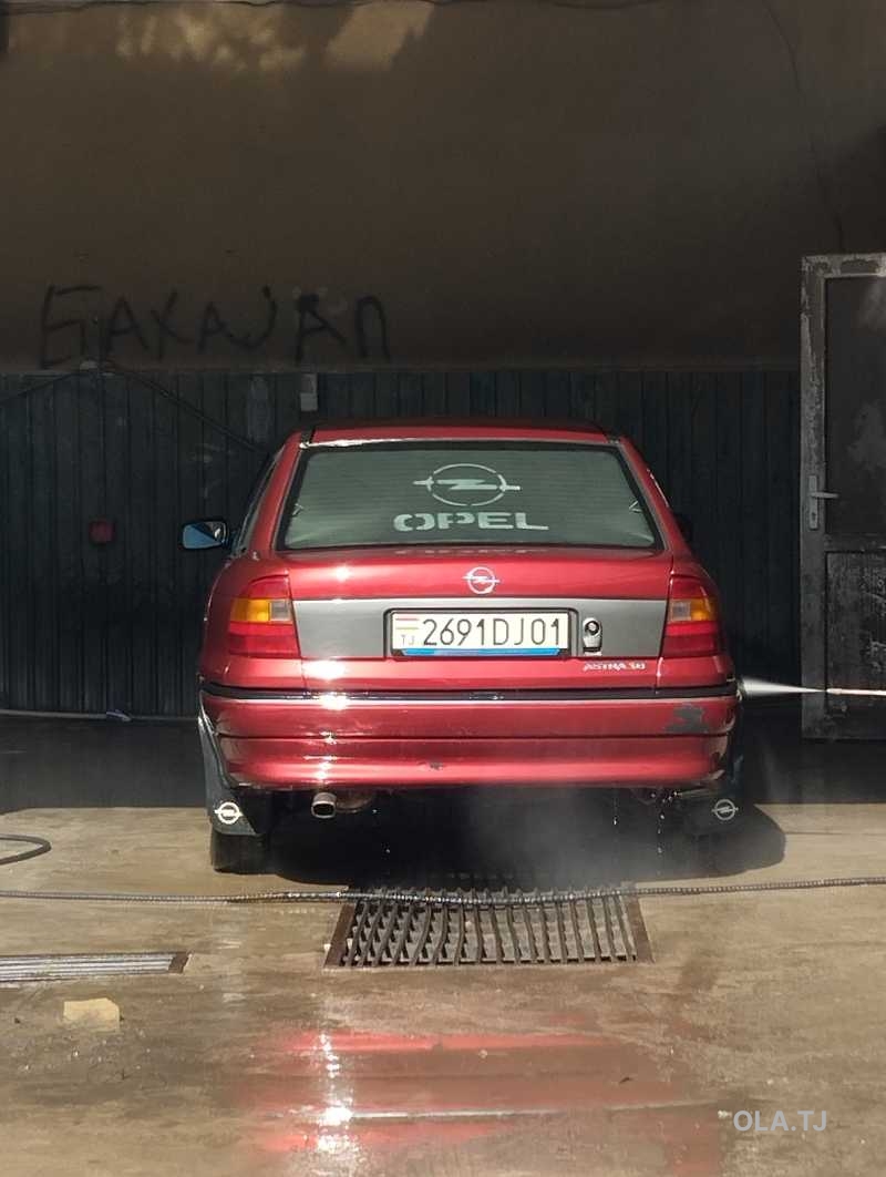 Opel Astra F,  1995