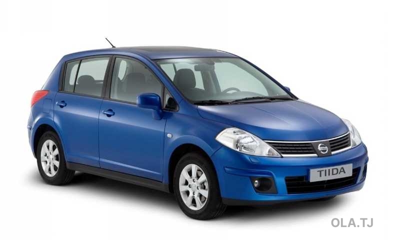 Лобовое стекло Nissan Tiida