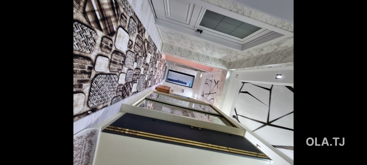 2 комнатная квартира, Цокольный этаж, 70 м²