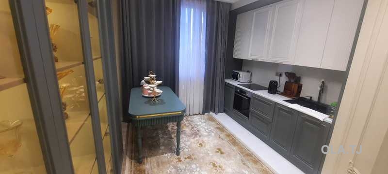 3 комнатная квартира, 5 этаж, 113 м²