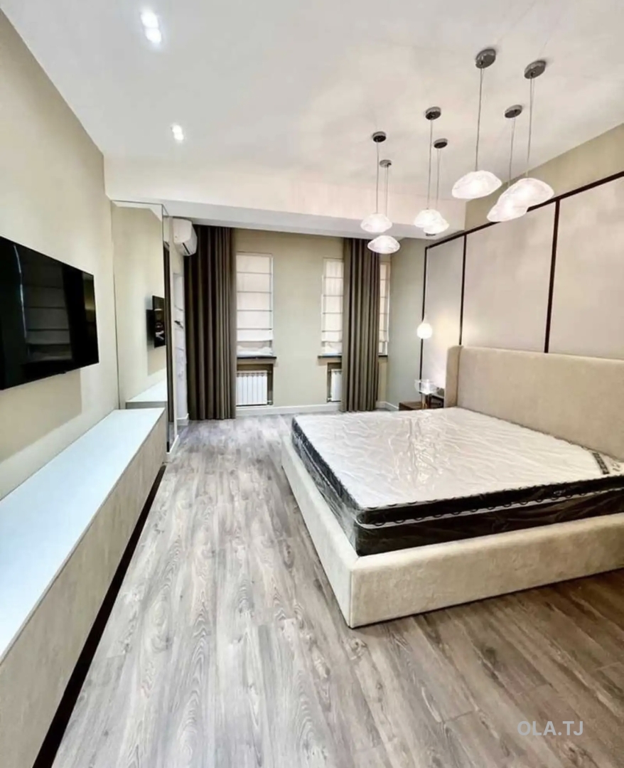 3 комнатная квартира, 6 этаж, 150 м²