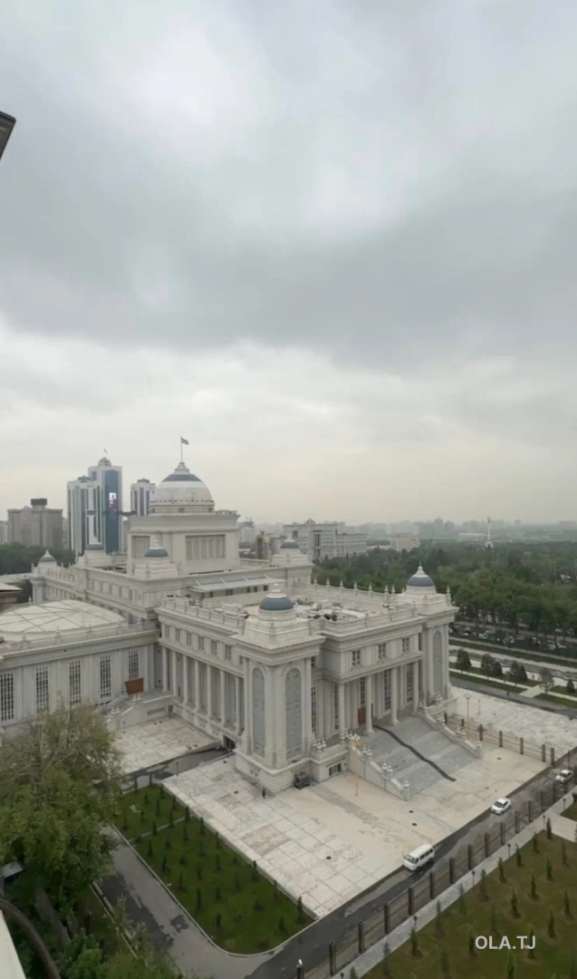 3 комнатная квартира, 14 этаж, 200 м²