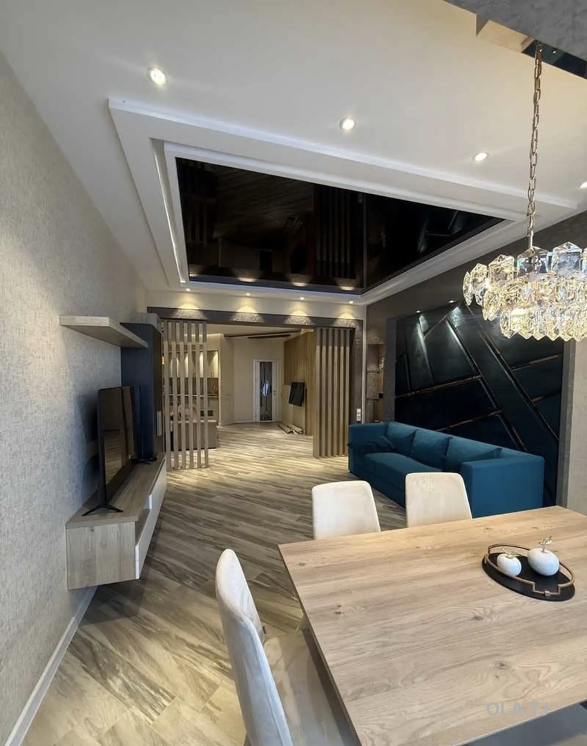 3 комнатная квартира, 6 этаж, 105 м²