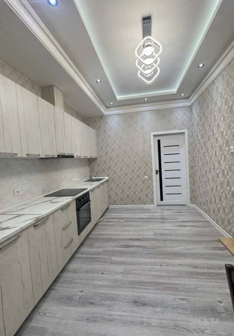 3 комнатная квартира, 2 этаж, 110 м²