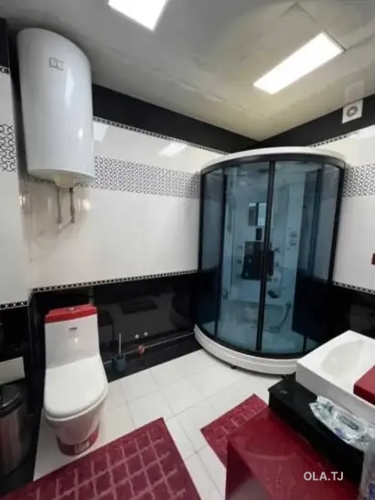 3 комнатная квартира, 2 этаж, 82 м²