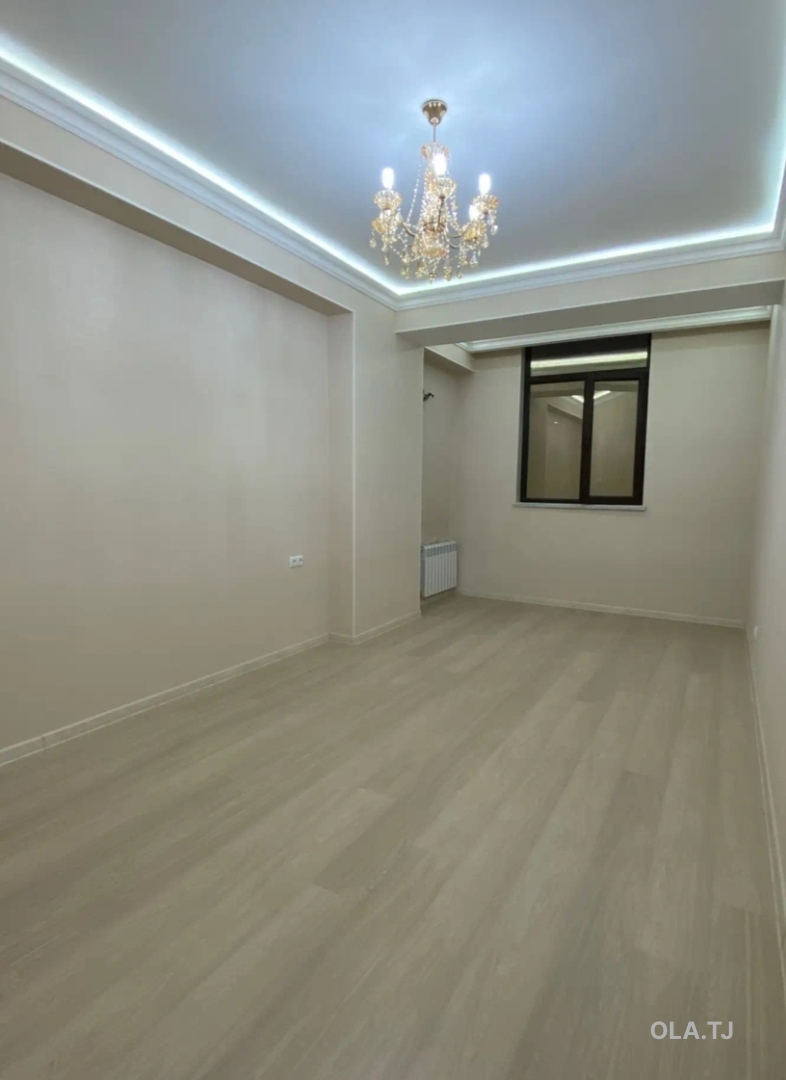 4 комнатная квартира, 9, 130 м²