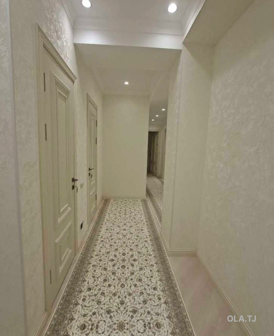 6 комнатная квартира, 8 этаж, 190 м²