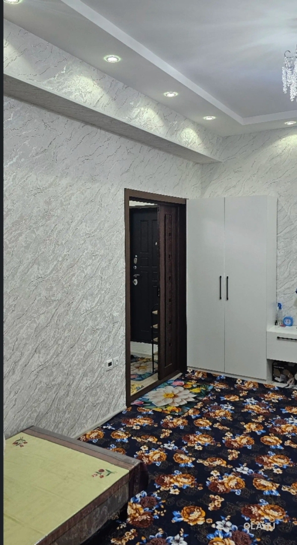 Офис в аренду, В жилом доме, 70 м²