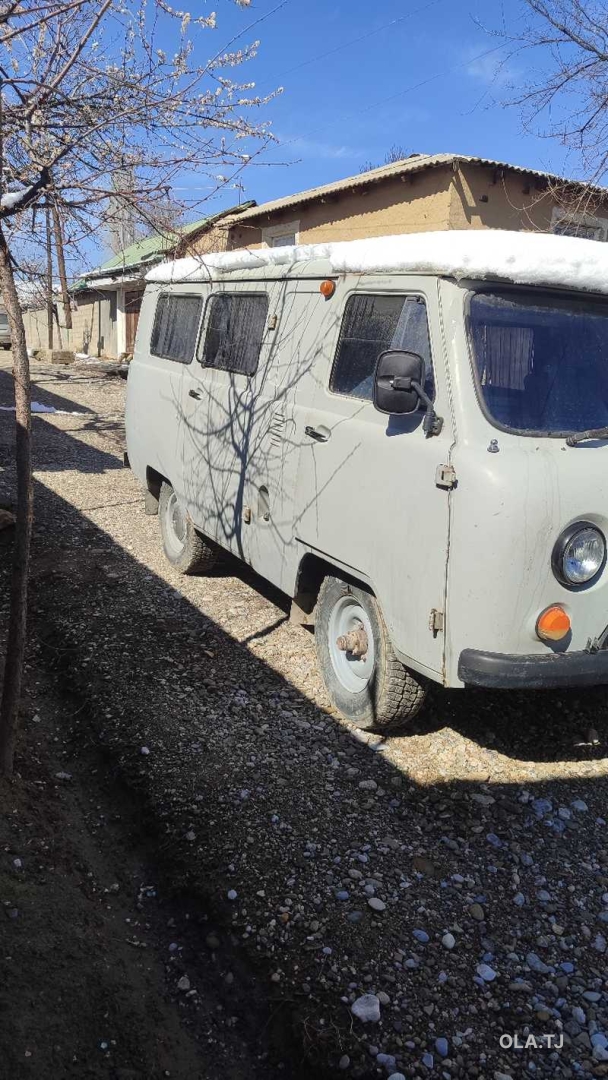 УАЗ 3162 Simbir,  2001