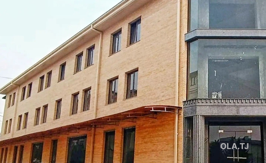 Здание, 2500м², Сино, Политехникум
