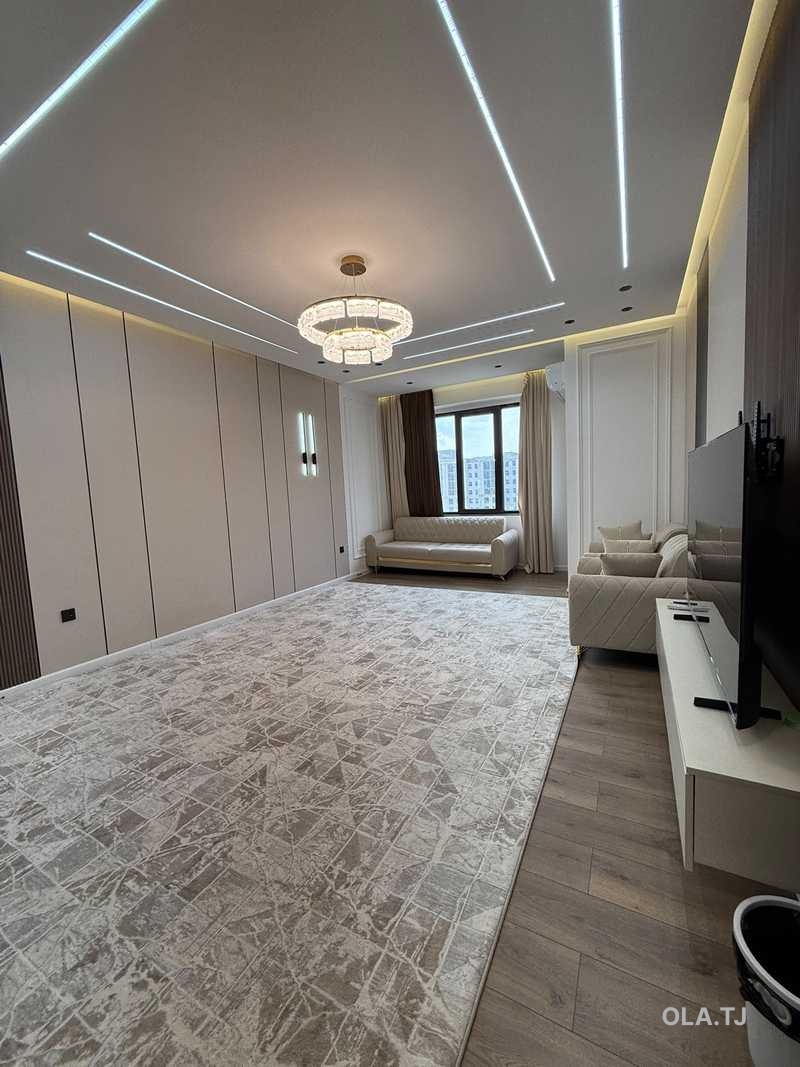 3 комнатная квартира, 14 этаж, 132 м²