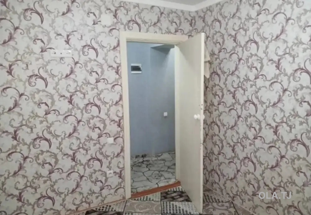 2 комнатная квартира,  этаж,