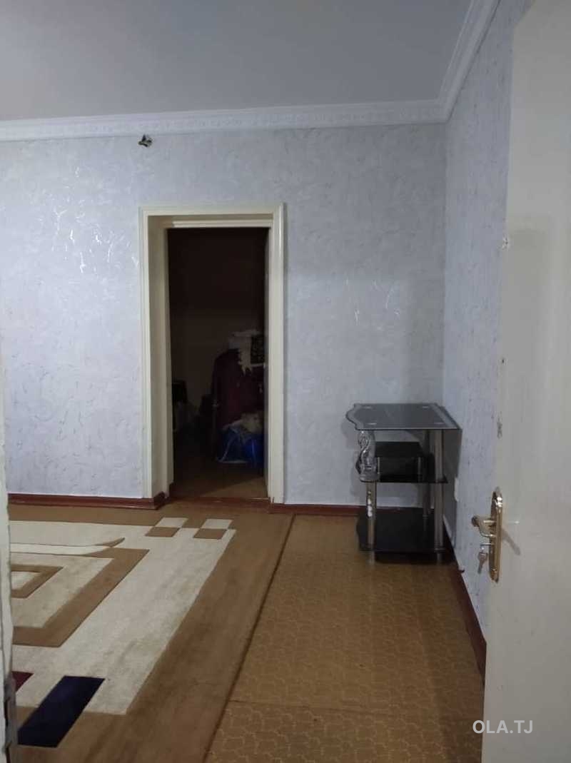 3 комнатная квартира, 2 этаж, 80 м²