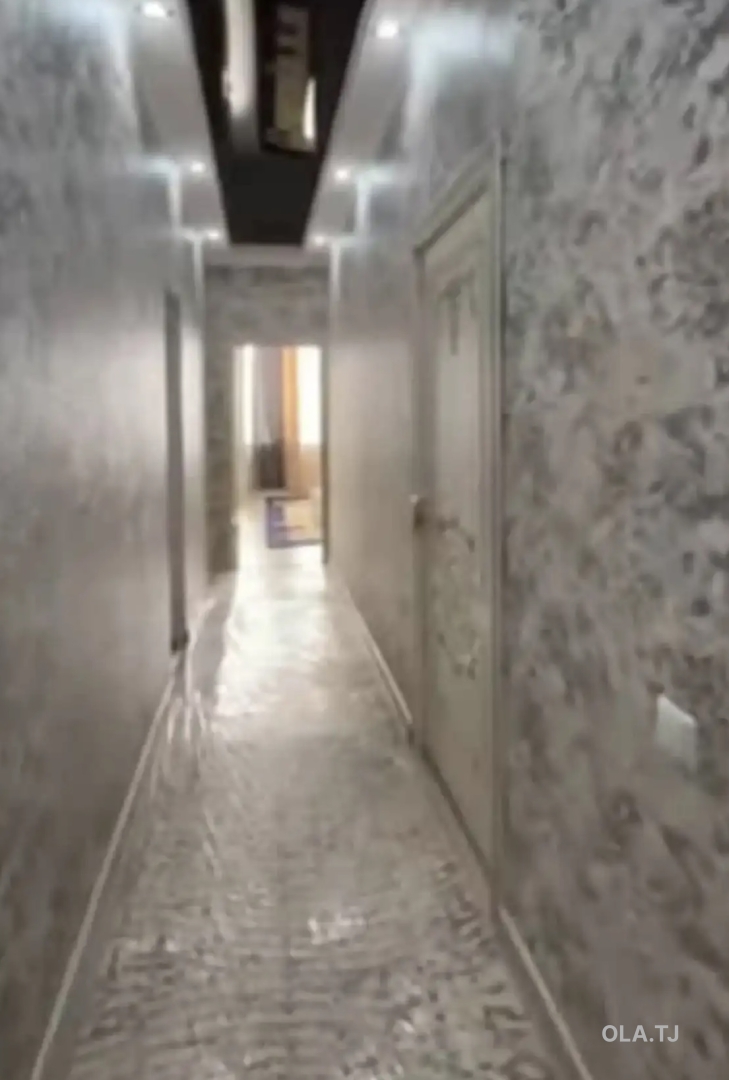 3 комнатная квартира, 2 этаж, 85 м²
