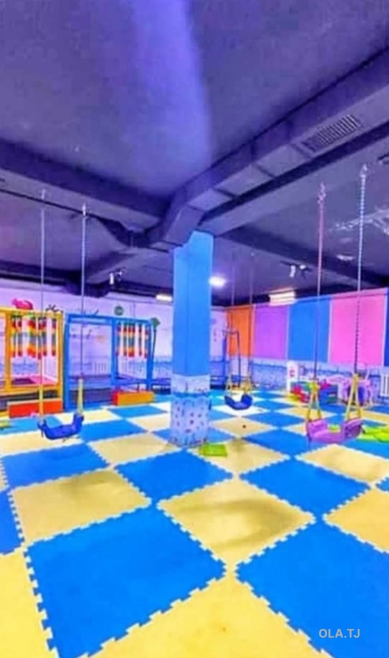 Помещение под свободное назначение, 830м², Сино