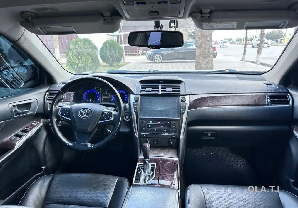 Toyota Camry,  2017