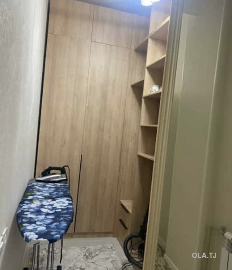 3 комнатная квартира, 9 этаж, 90 м²