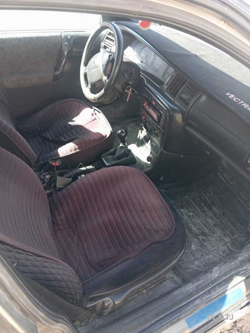 Opel Vectra B,  1995