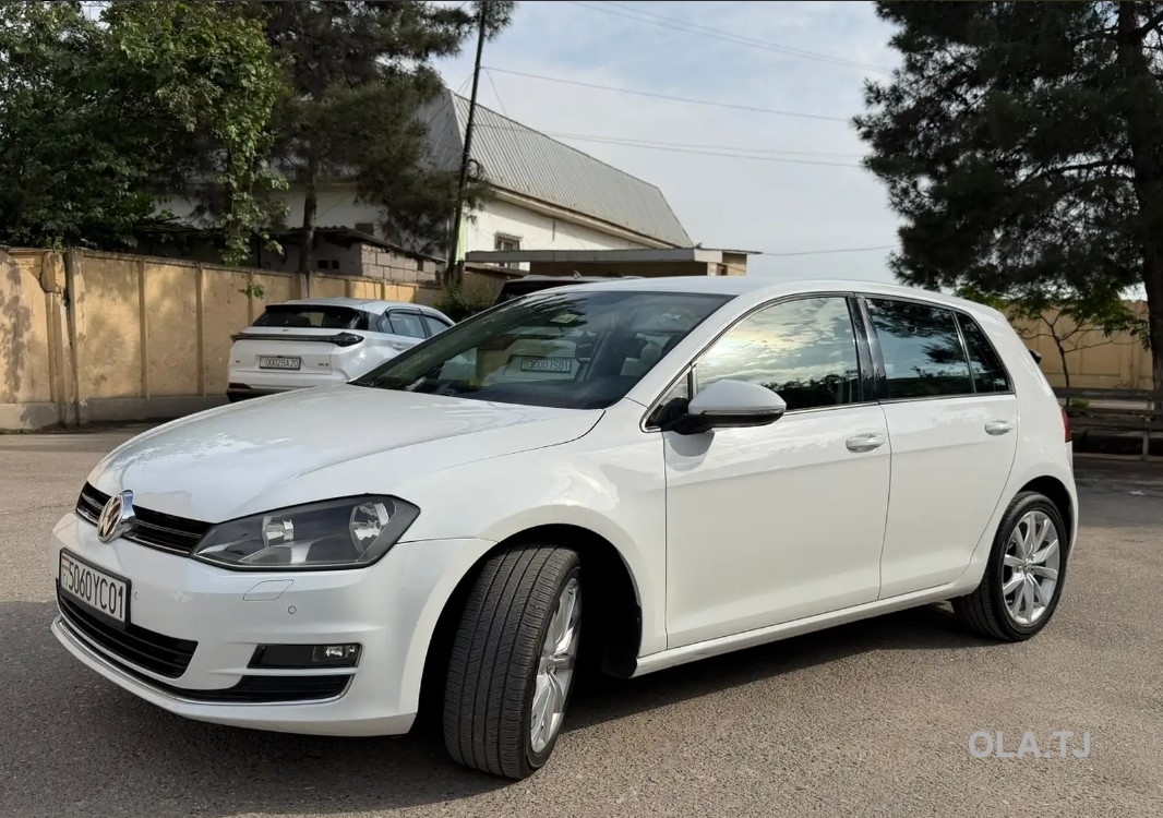 Volkswagen Golf,  2014