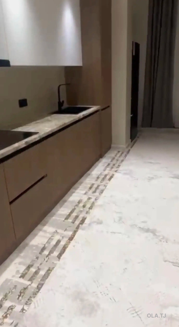 5 комнатная квартира, 3 этаж, 212 м²