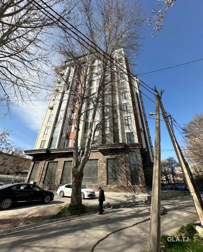 Помещение под свободное назначение, 300м²