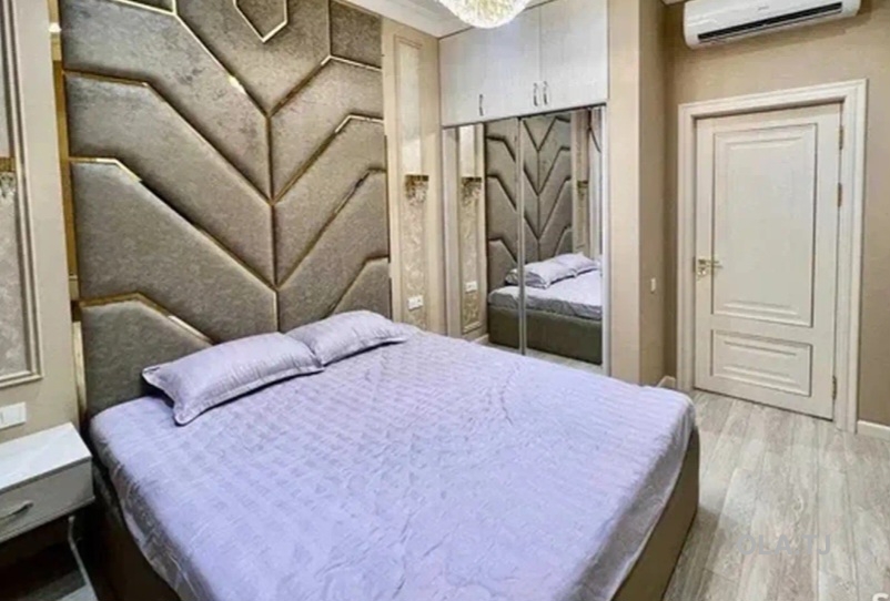2 комнатная квартира, 1 этаж,